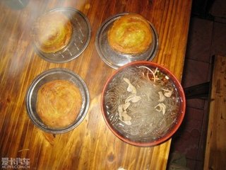 肥肠粉配锅魁，川味小吃的最佳拍档，吃过的人都说好