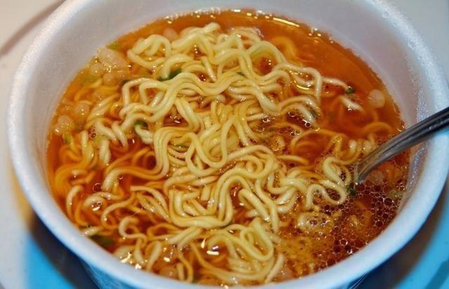 这四种早餐别再给孩子吃，特别是第二种
