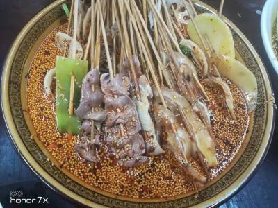 成都哪里有钵钵鸡技术培训？配方全交