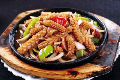特色小吃铁板鱿鱼培训哪里专业？一年四季都盈利