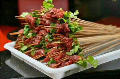 串串香培训哪家靠谱?原材料的搭配