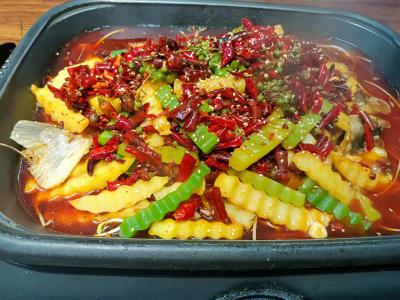万州烤鱼技术培训班哪里比较好？采用特制制作技巧