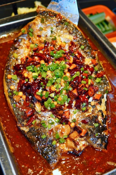 铁板烤鱼培训技术哪家好？成都烤鱼技术培训班